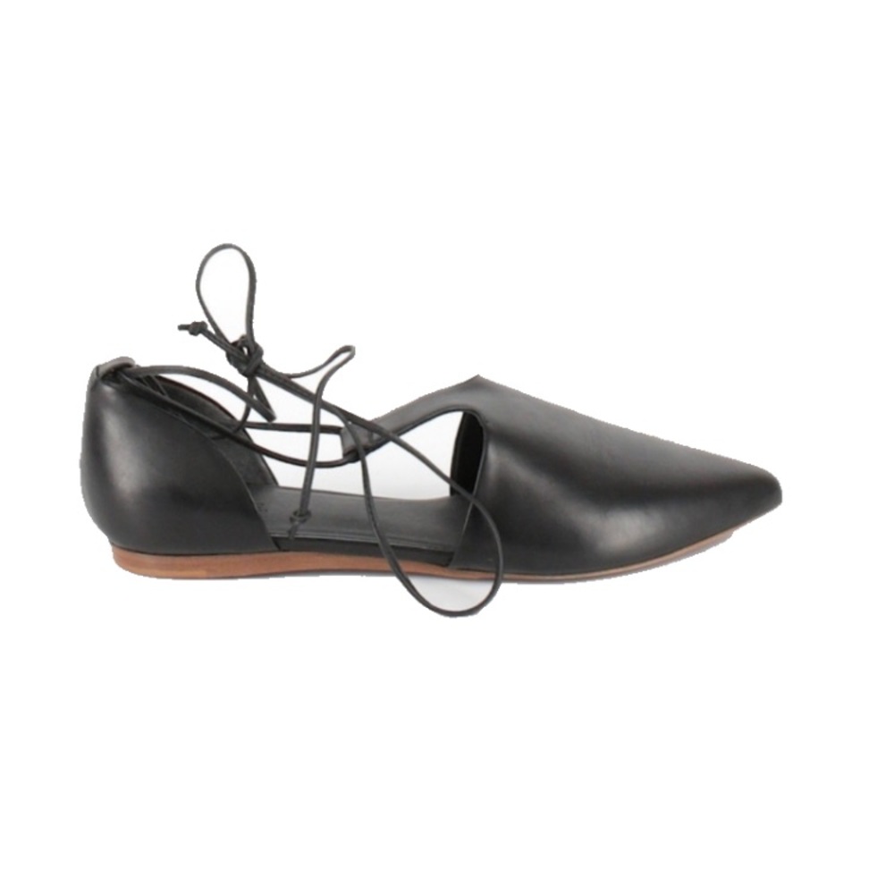 Vince Black Leather Flats Size 7 / 37 Ankle Ties Pointed Toe Sandals